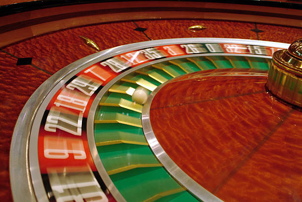 qqterang Feature Spins Hall